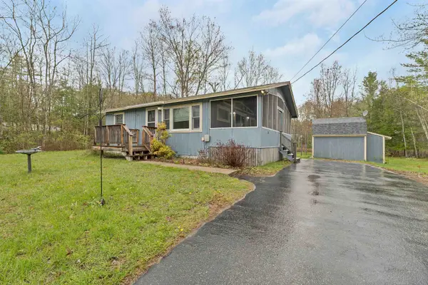 41 Franklin Pierce Drive, Webster, NH 03303