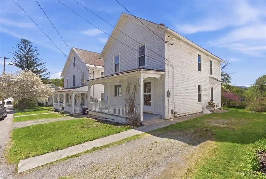 8 West Street, North Bennington, VT 05257 - #3