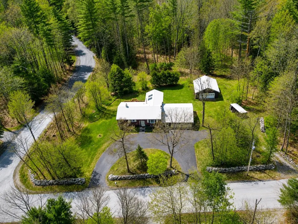 2121 North Road, Sunderland, VT 05250 - #1