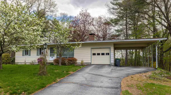 12 Birch Hill Road, Hooksett, NH 03106