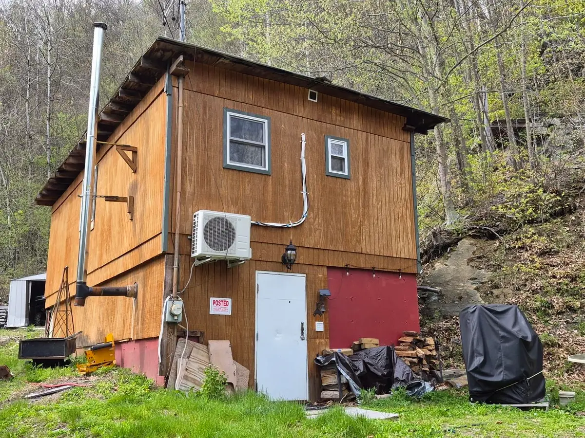 319 River Road S, Putney, VT 05346 - #1