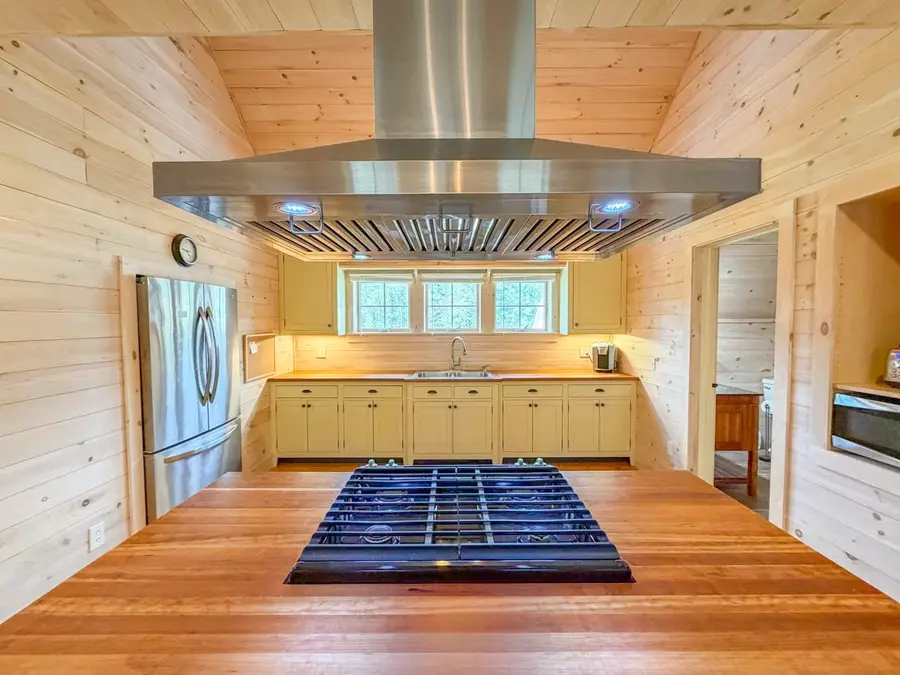 673 + 675 Sanderson Hill Road, Charleston, VT 05872 - #3