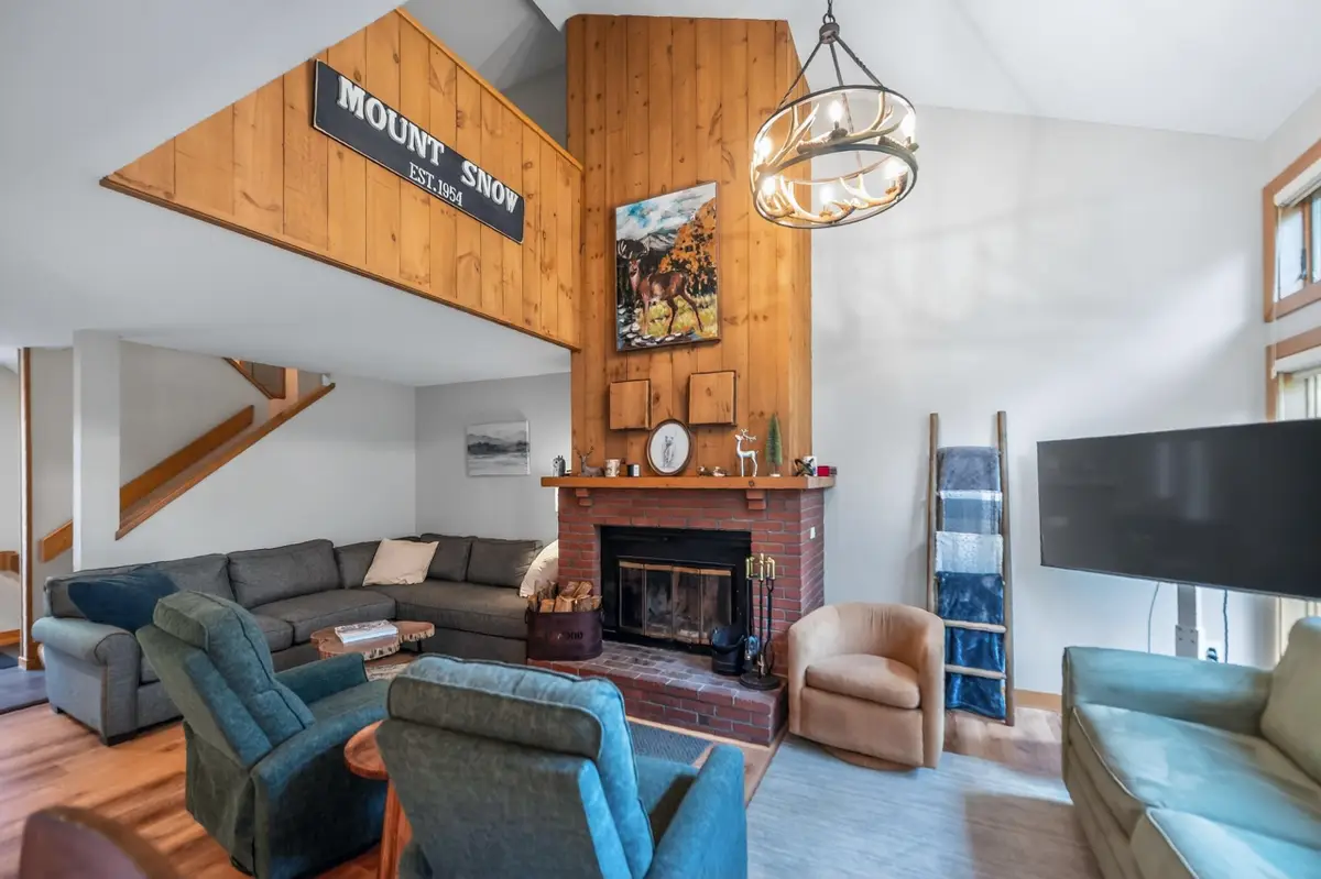 15B Snow Tree Lane #Clovers B, Dover, VT 05356 - #1