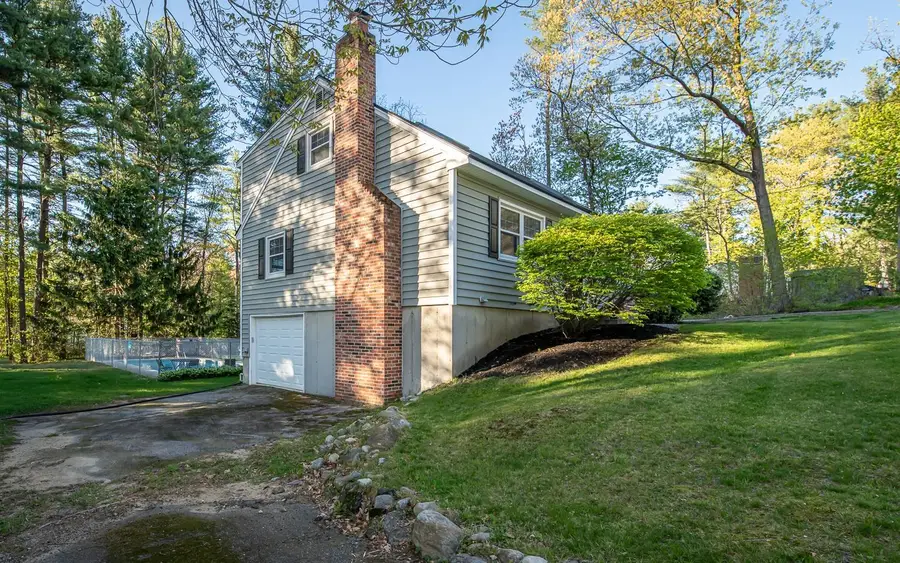 20 Alvirne Drive, Hudson, NH 03051 - #2