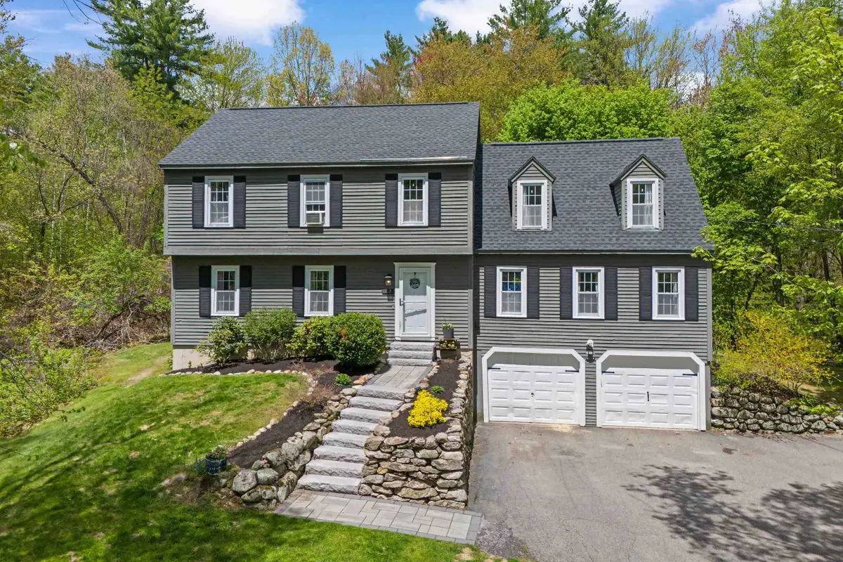 23 Hitching Post Lane, Bedford, NH 03110 - #1