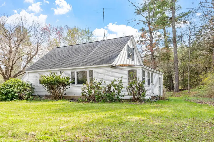 94 Amherst Road, Merrimack, NH 03054 - #3