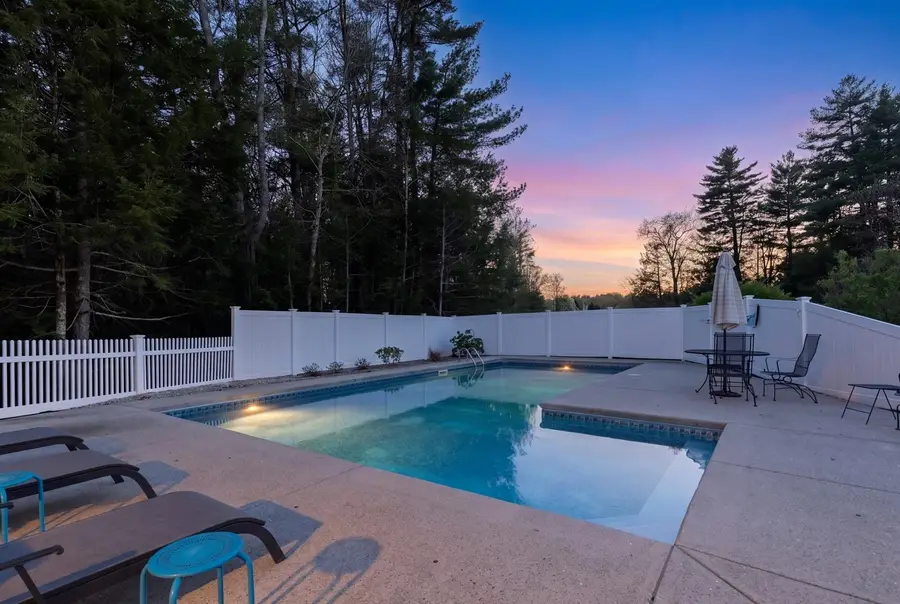 8 Lilac Way, Stratham, NH 03885 - #3