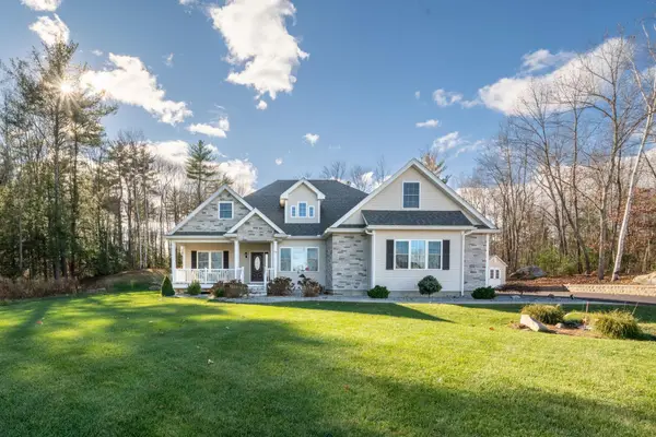 18 Steele Road, Derry, NH 03038