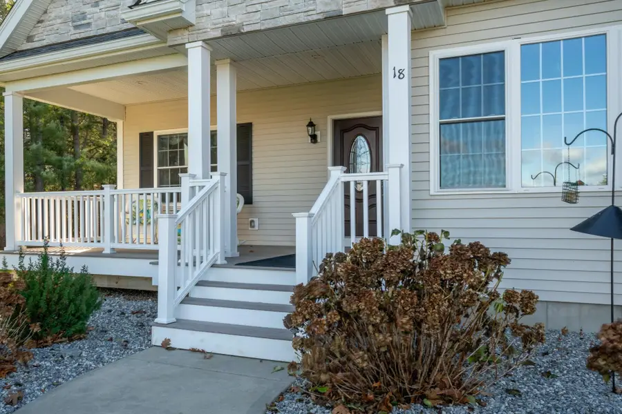 18 Steele Road, Derry, NH 03038 - #3