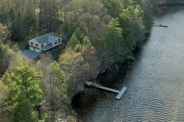 20 Birch Drive, Newmarket, NH 03857