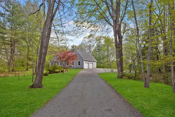 22 New Road, North Hampton, NH 03862
