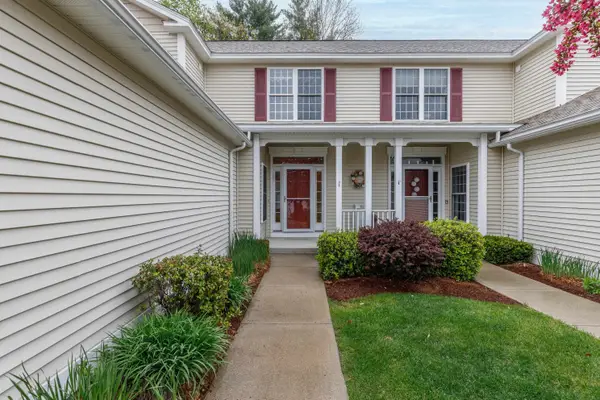 5 Lafond Avenue, Hooksett, NH 03106