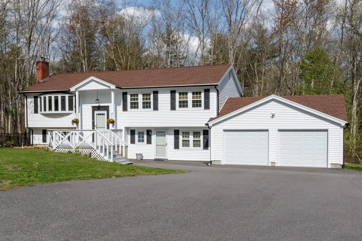 11 Mathew Drive, Merrimack, NH 03054 - #1