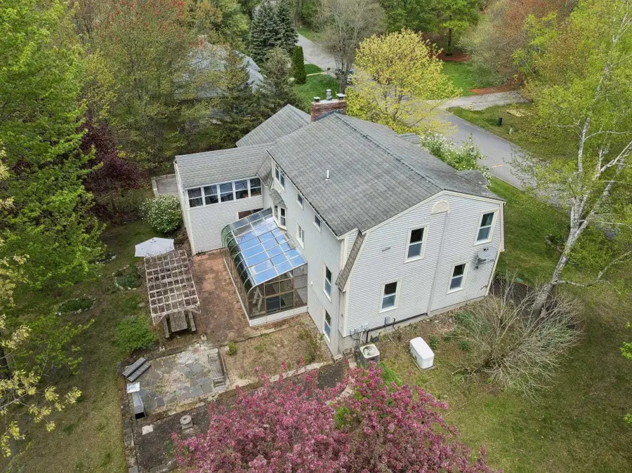 8 Queens Way, Merrimack, NH 03054 - #3