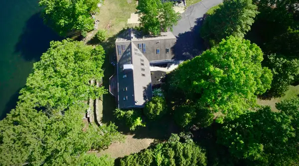 2 Blue Heron Lane, Deerfield, NH 03037