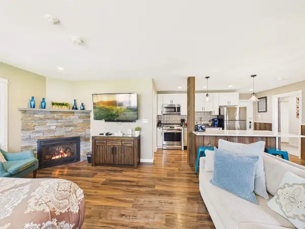 99 Killington Center Drive #R41 Unit 412 & 413, Killington, VT 05751