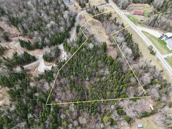 980 Coles Road, Westmore, VT 05860