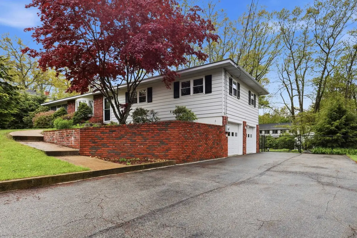 34 Beverly Drive, Manchester, NH 03104 - #1