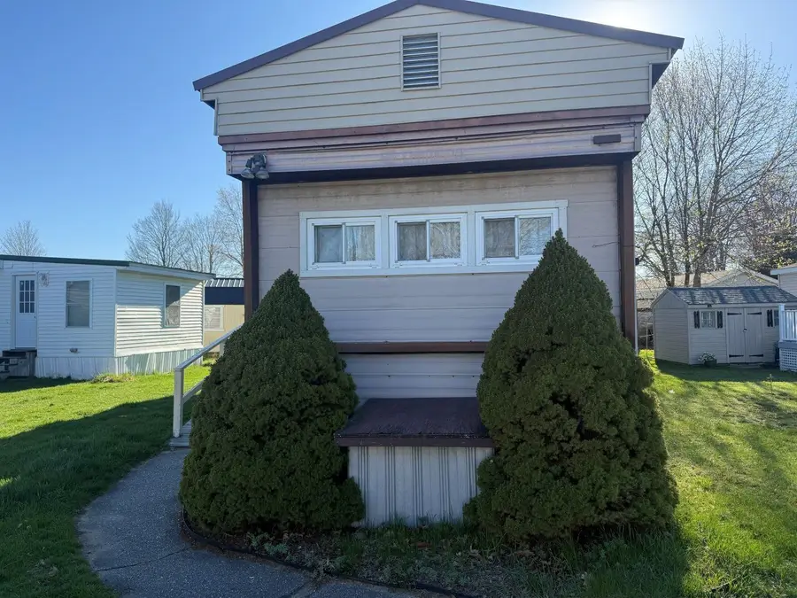 3 Willow Street, Exeter, NH 03833-4145 - #2