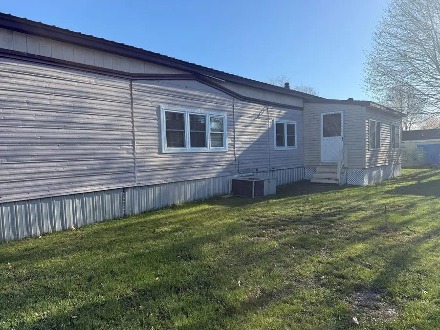 3 Willow Street, Exeter, NH 03833-4145 - #3