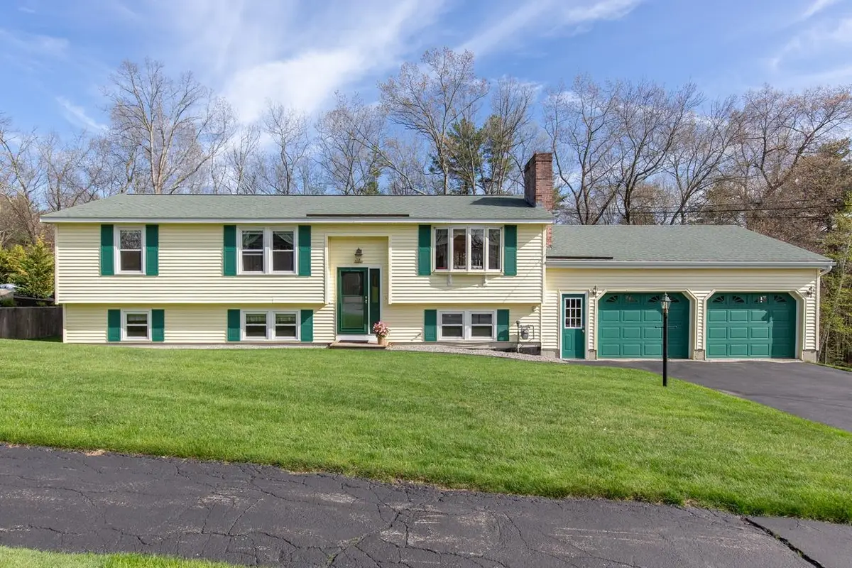 20 Taschereau Boulevard, Nashua, NH 03062 - #1