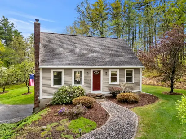 46 Pinecrest Drive, Bedford, NH 03110