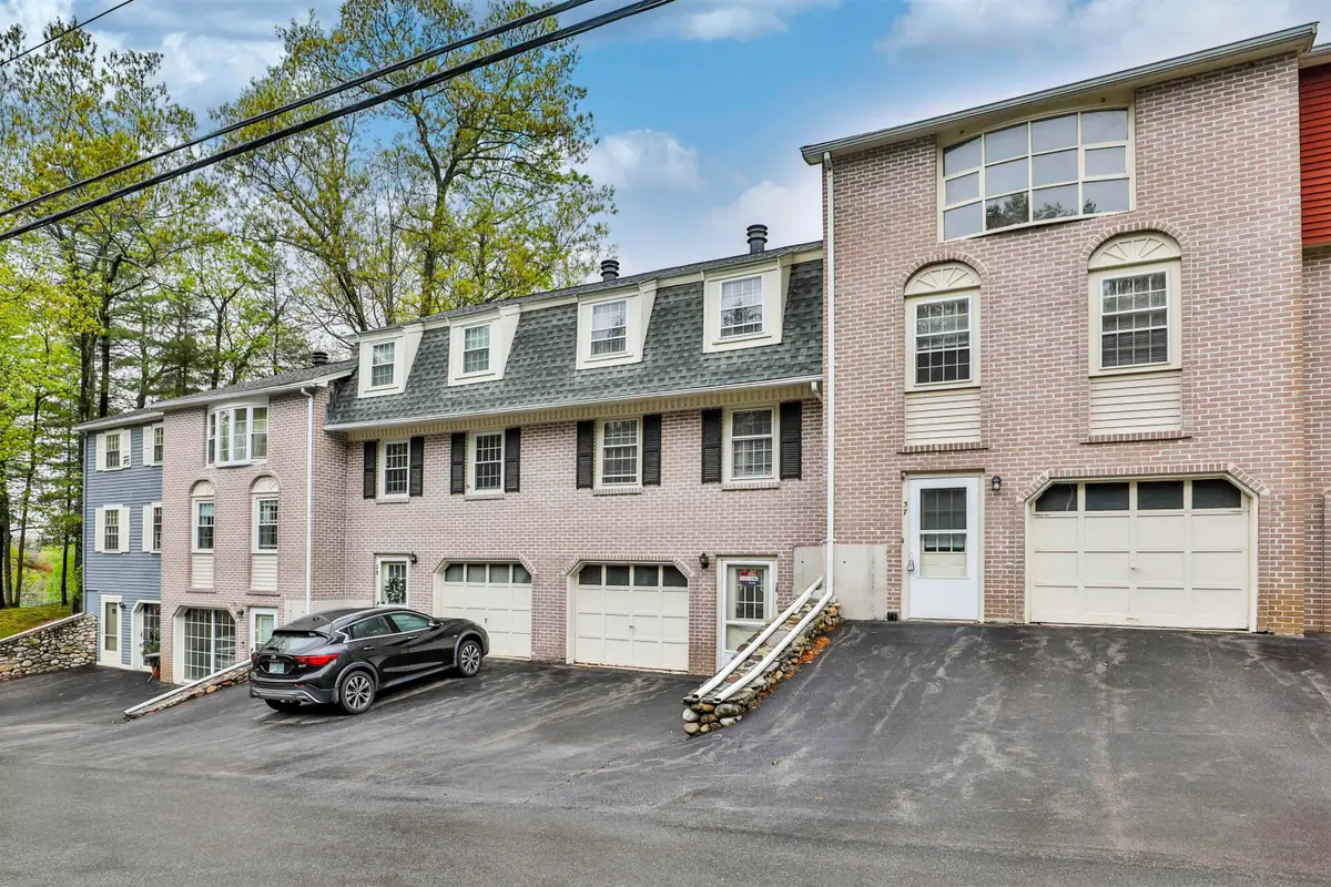 37 Cannongate III Road, Nashua, NH 03063 - #1