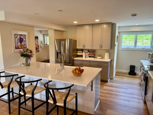 2366 mountain Road #unit 3, Stowe, VT 05672