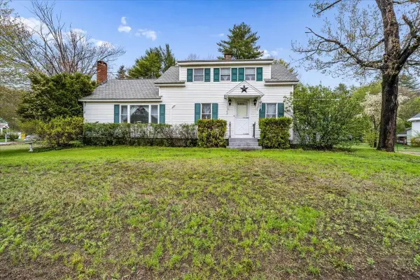 43 Webster Lake Road, Franklin, NH 03235