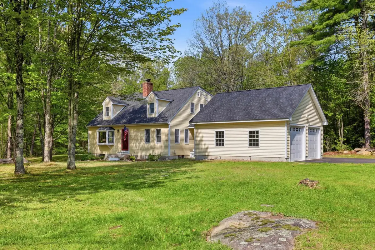 1 Howard Lane, New Boston, NH 03070 - #1