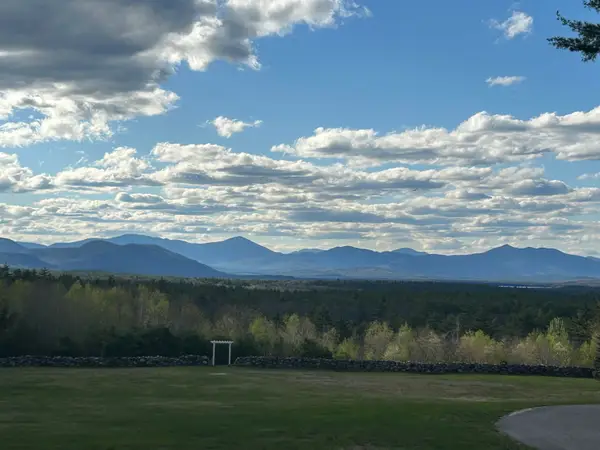 65 Effingham Road, Ossipee, NH 03864