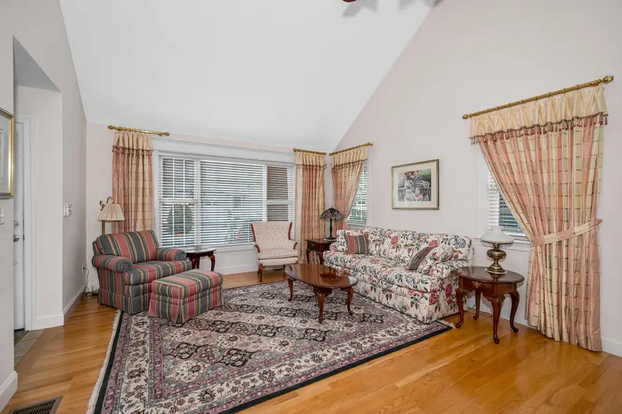 22 Town Village Drive, Salem, NH 03079 - #2