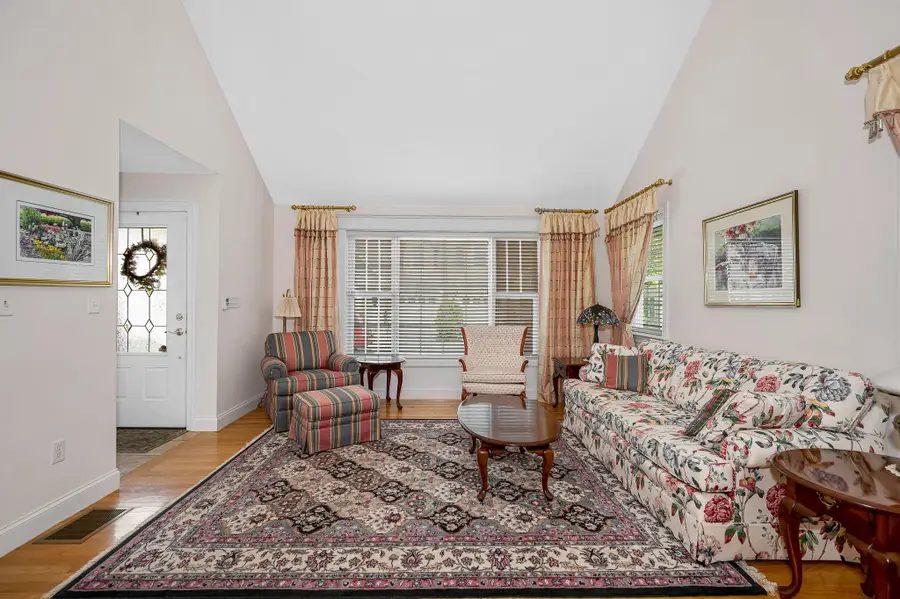 22 Town Village Drive, Salem, NH 03079 - #3