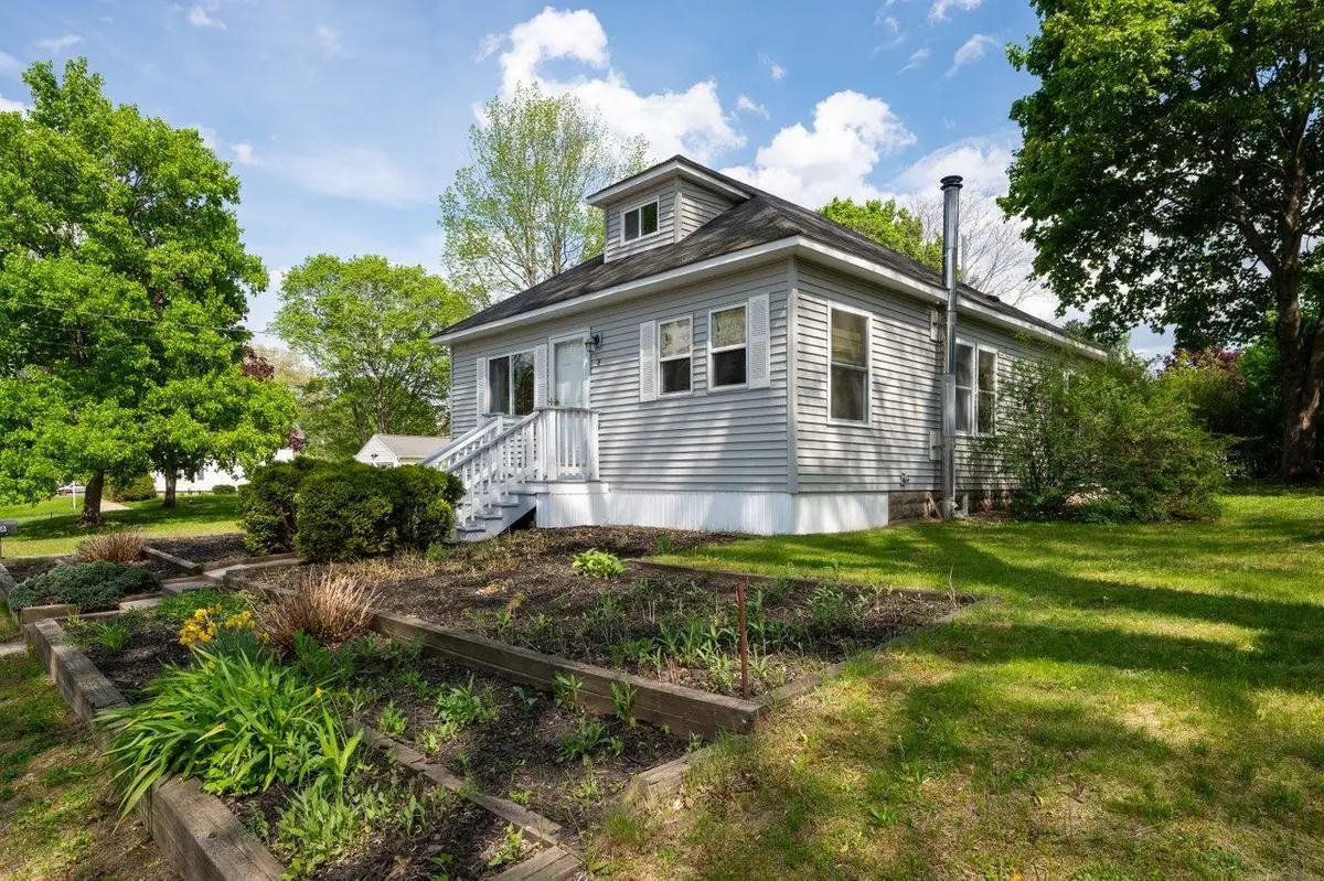 8 Harding Street, Rochester, NH 03867 - #1