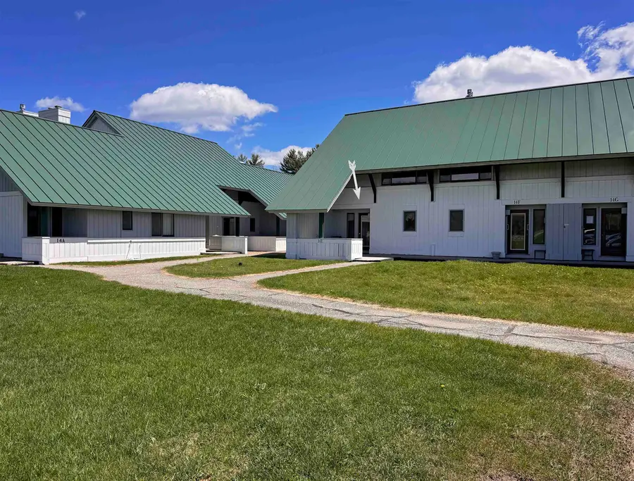 240 Village Green #14E Drive, Stowe, VT 05672 - #3