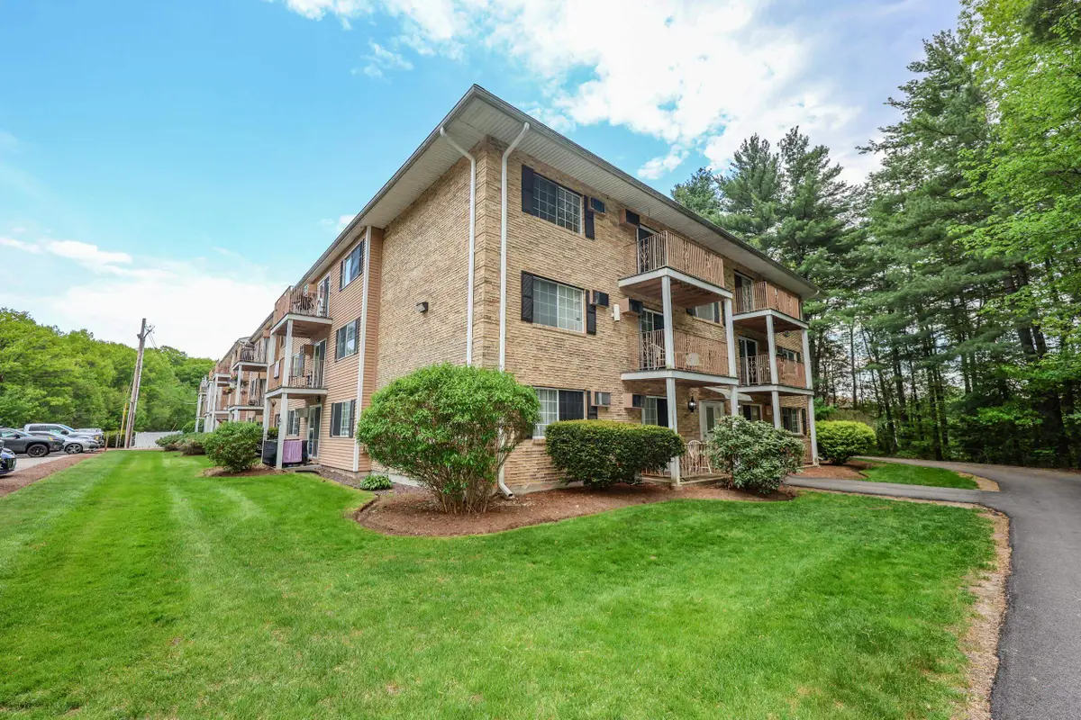 379 Huse Road #14, Manchester, NH 03103 - #1