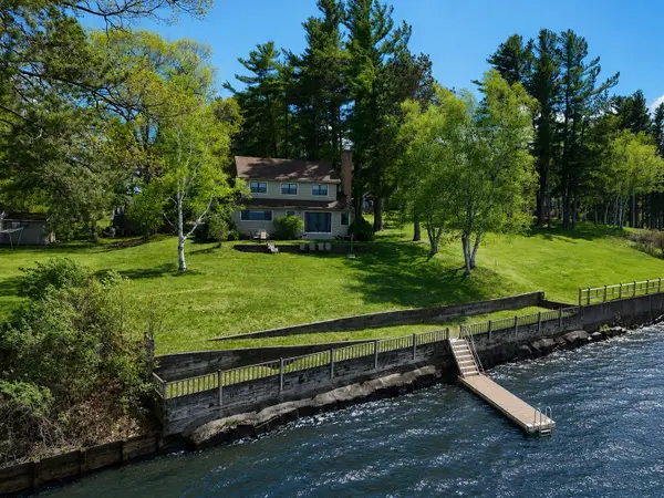 1254 Bluff Road, Newport City, VT 05855