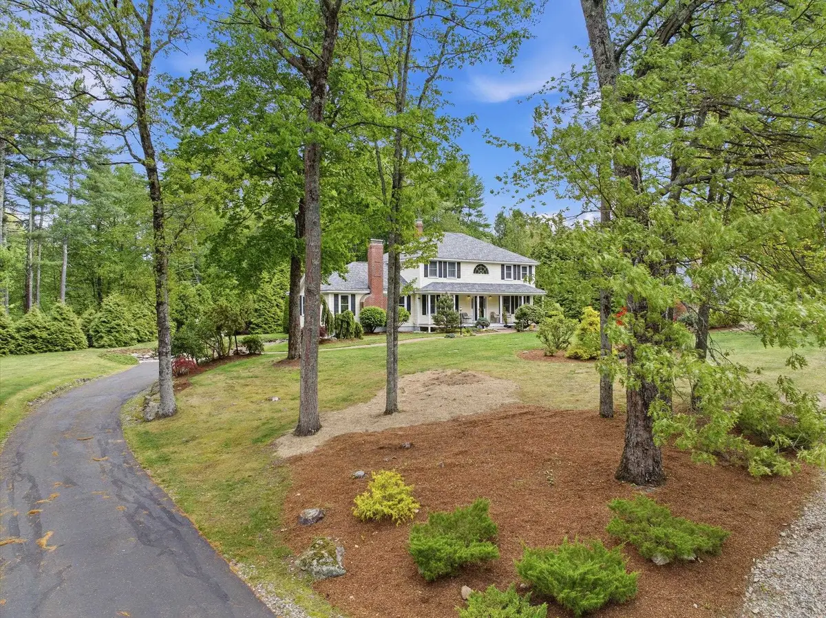 4 Hunters Road, Bedford, NH 03110 - #1