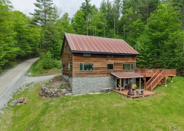 60 Bowlsville S Road, Mount Holly, VT 05758