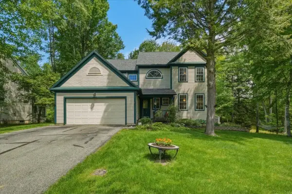 64 Stonegate Lane, Shelburne, VT 05482