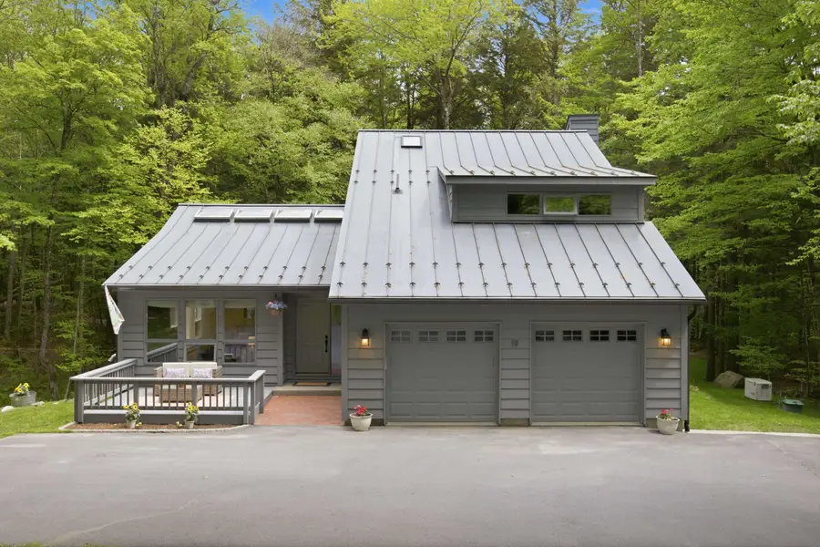 19 Hummingbird Hill, Grantham, NH 03753 - #2