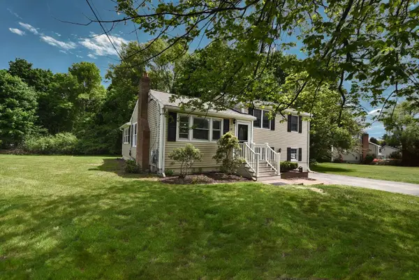 14 Centerville Drive, Salem, NH 03079