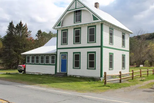 4234 US Route 5 S Highway, Barnet, VT 05821