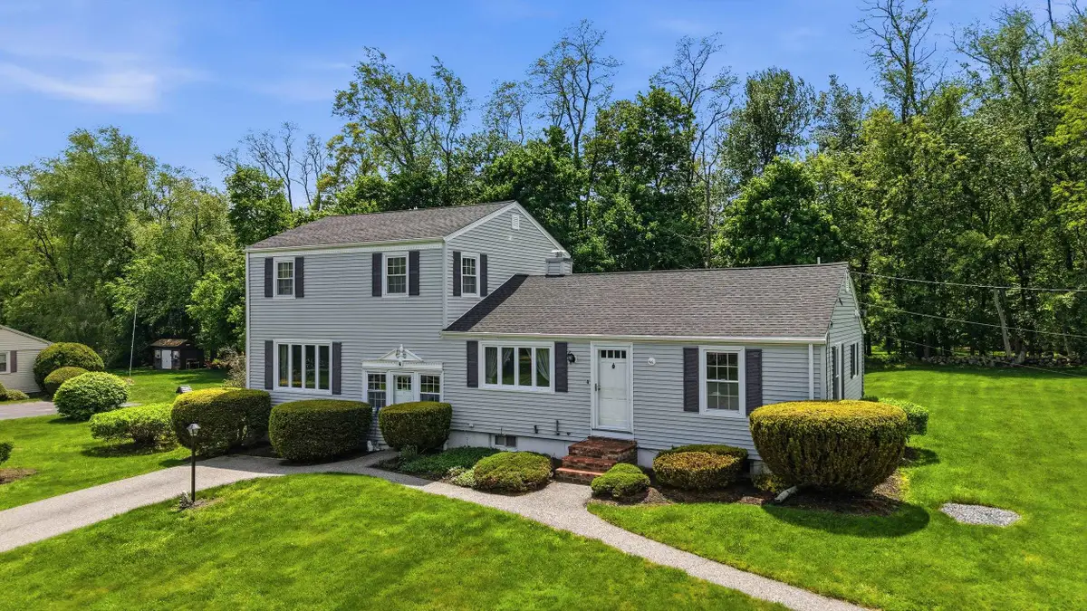 4 Scottsdale Road, Atkinson, NH 03811 - #1
