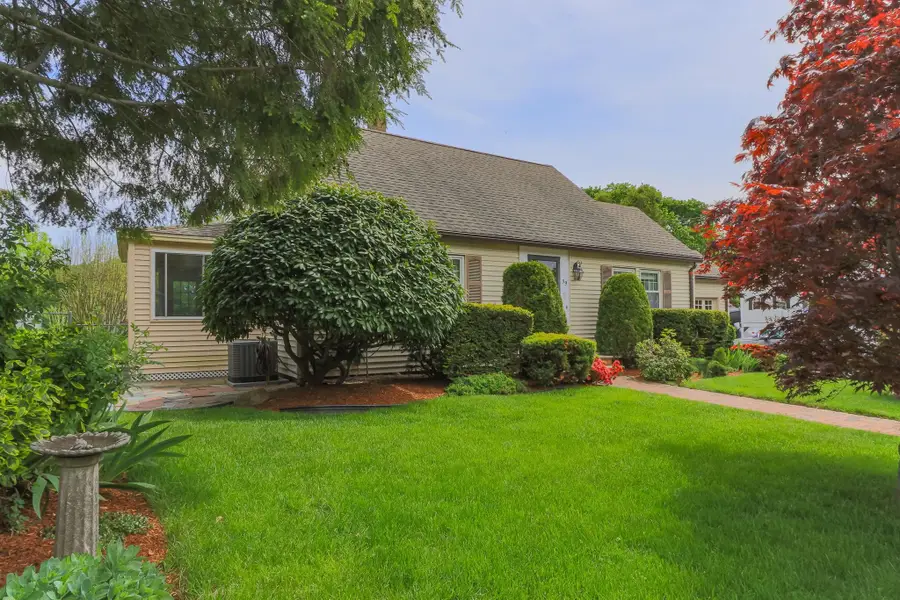 39 Dearborn Avenue, Hampton, NH 03842 - #3
