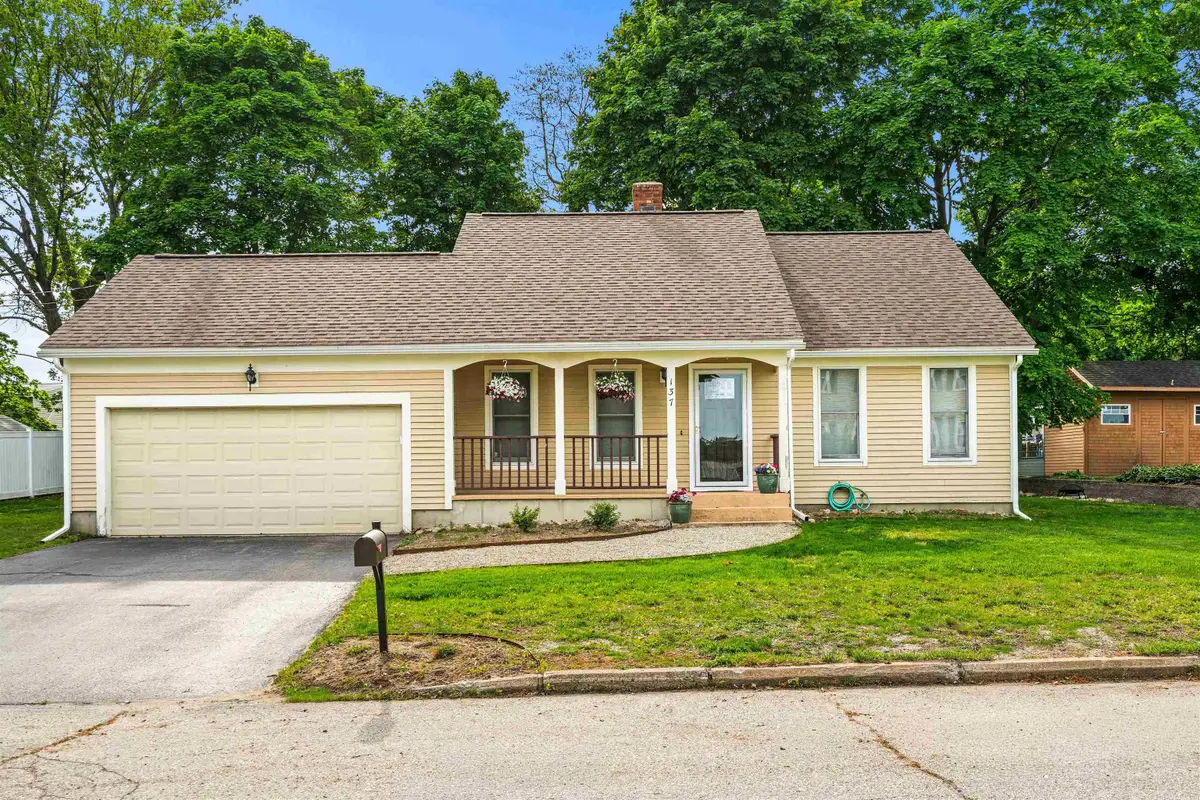 137 Wedgewood Lane, Manchester, NH 03109 - #1