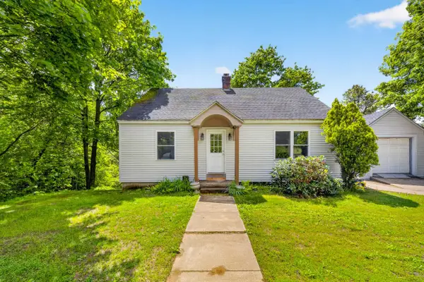 526 Pembroke Street, Pembroke, NH 03275