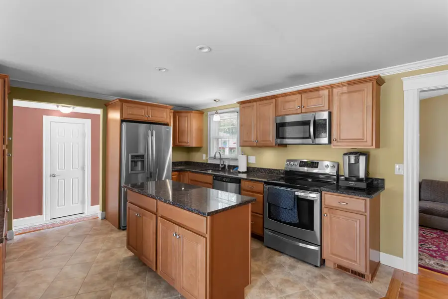 117 Brady Circle, Manchester, NH 03109 - #3