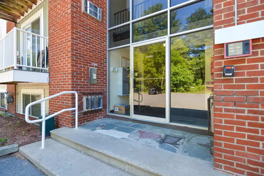 189 N. Capitol Hill Drive, Londonderry, NH 03053 - #2
