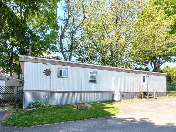 1338 Woodbury Avenue #9, Portsmouth, NH 03801